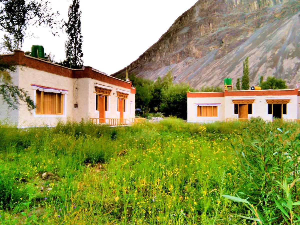 Lotus Eco Resort Hundar Exterior photo