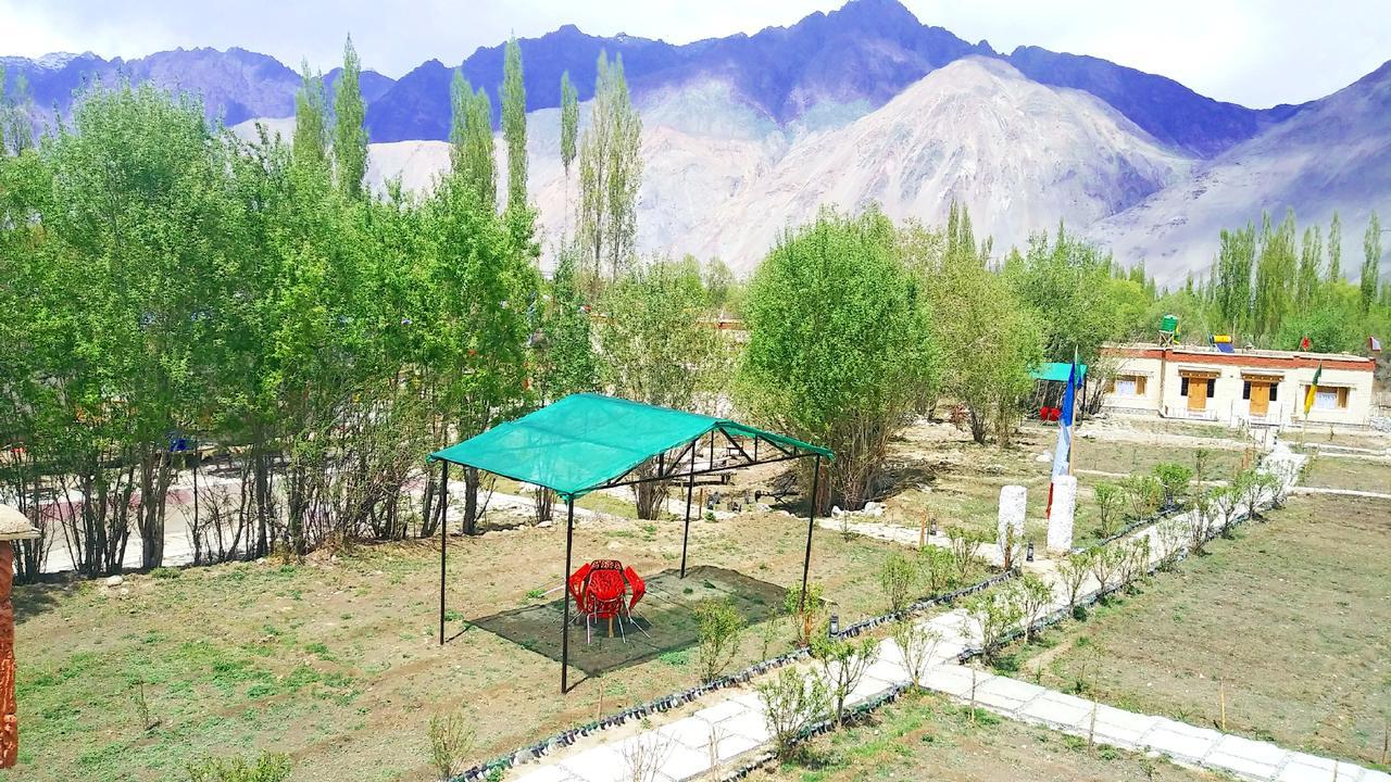 Lotus Eco Resort Hundar Exterior photo