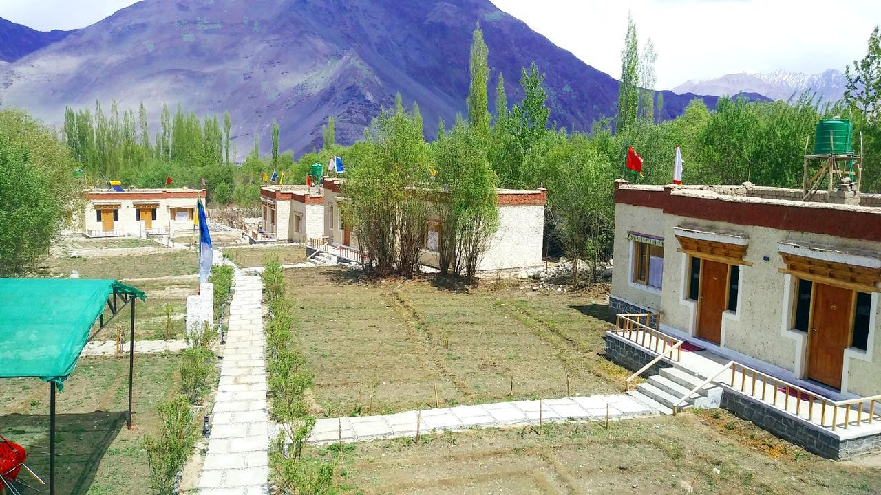 Lotus Eco Resort Hundar Exterior photo
